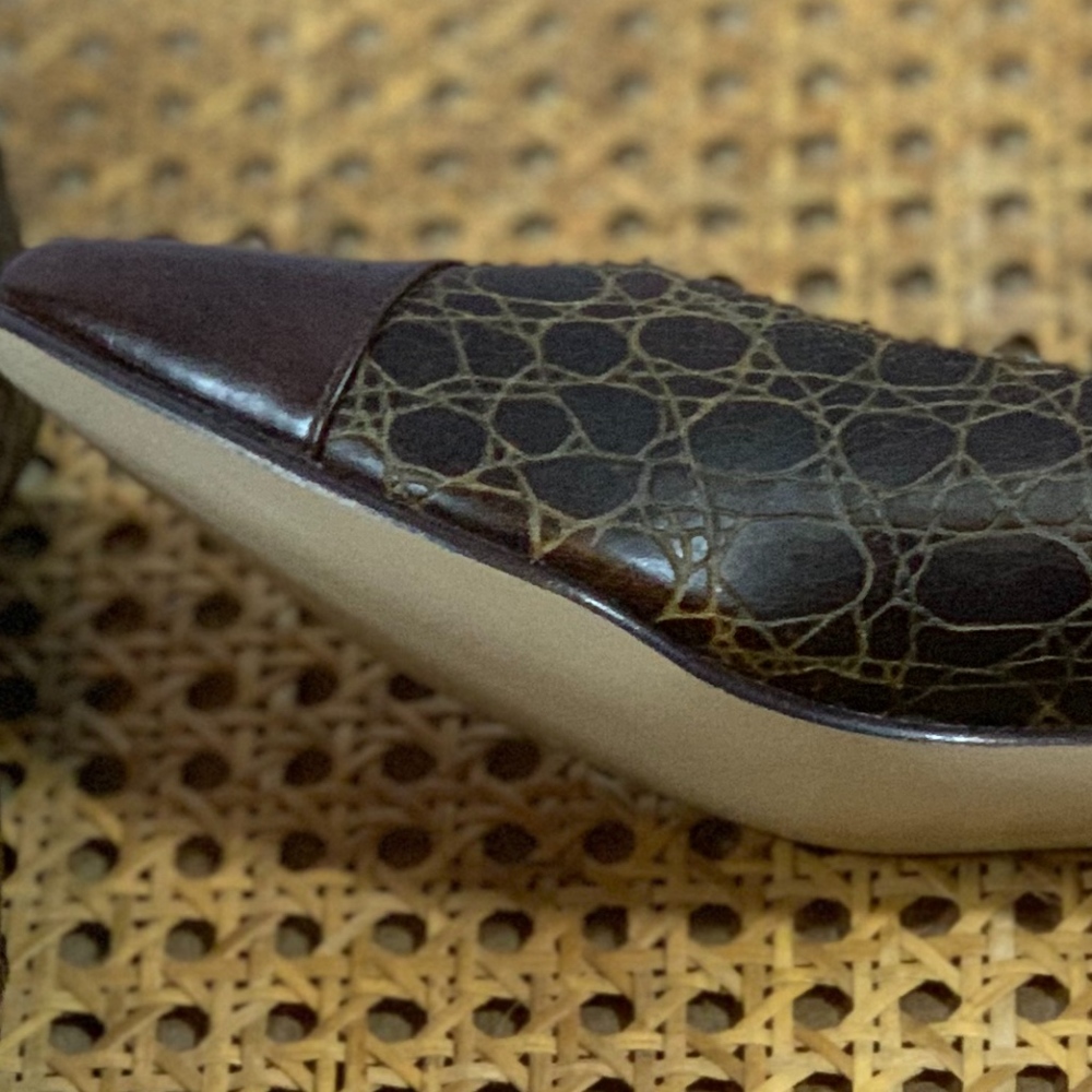 NWOT. brown croc print heels - Picture 4 of 4